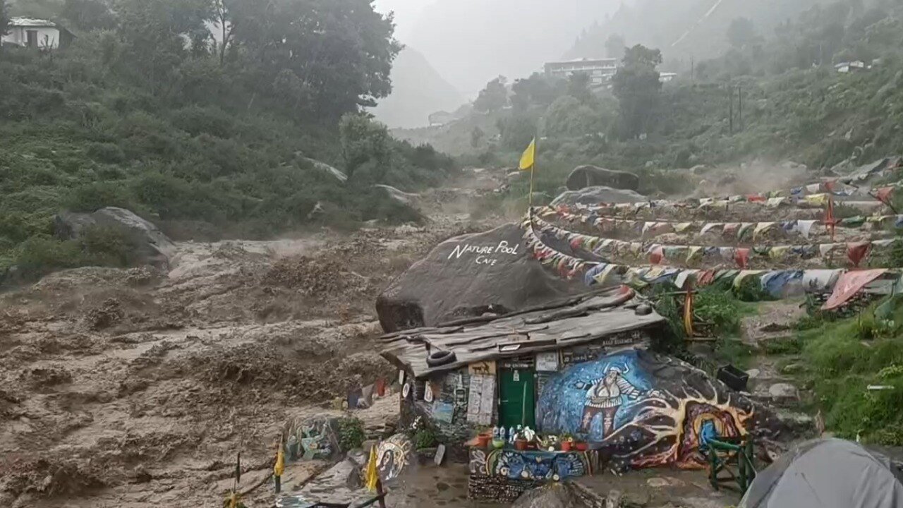 2 Dead, 11 Missing as Cloudburst Devastates Himachal's Sainj Valley - Over 2,000 Tourists Stranded